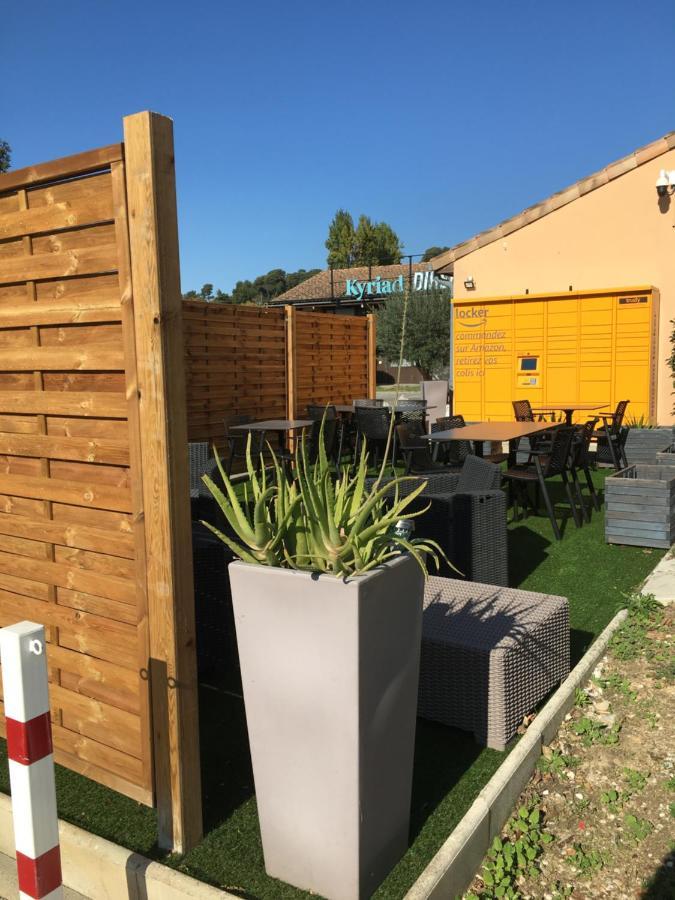 Kyriad Direct Marseille Est La Valentine La Penne-sur-Huveaune ภายนอก รูปภาพ